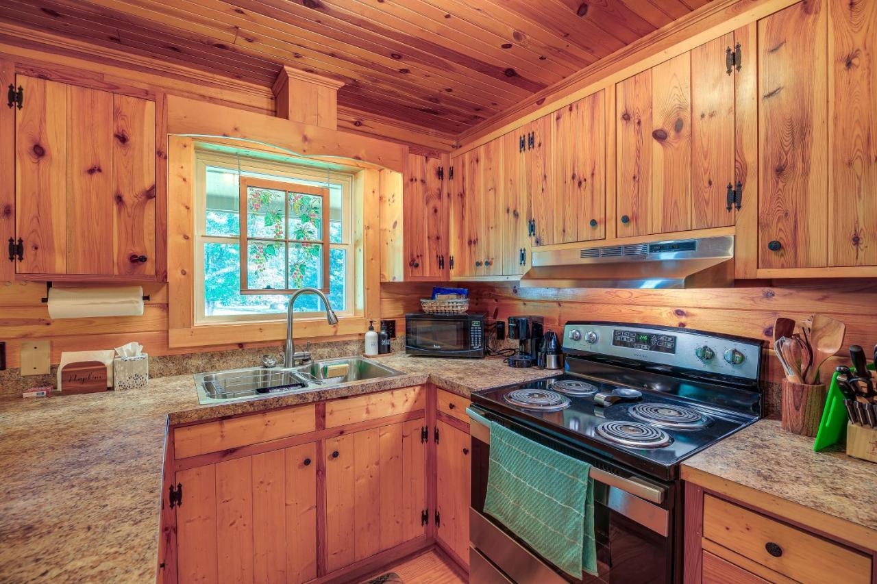 Blue Ridge Mountain Cabin With Views And Hot Tub Sparta Exterior foto